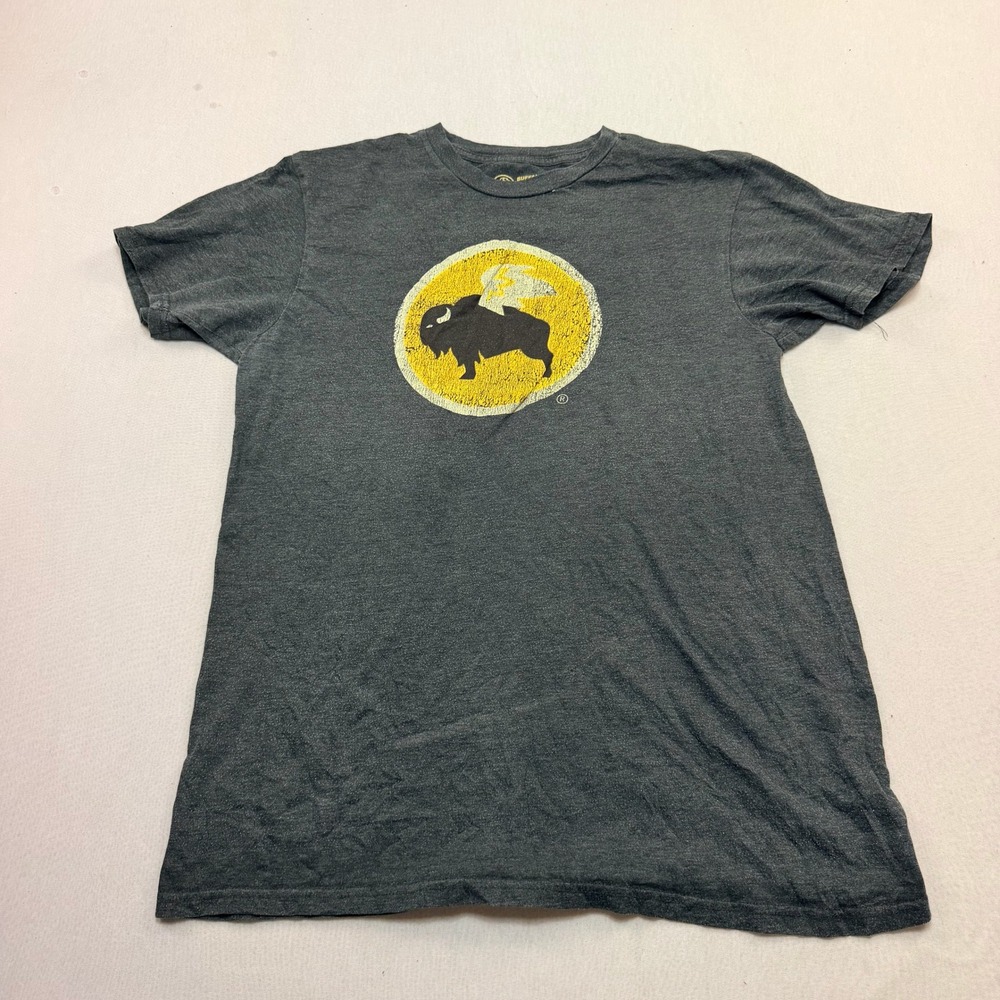 Buffalo Wild Wings T-Shirt Mens Medium Gray Excellent Distressed Logo Graphic
